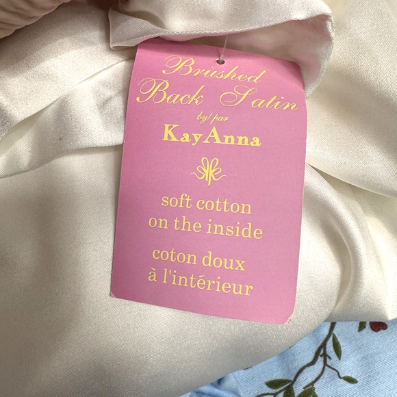 Kay Anna Pajama Set Brushed Back Satin White Embroidered Floral Cottage 3X New - Picture 16 of 16